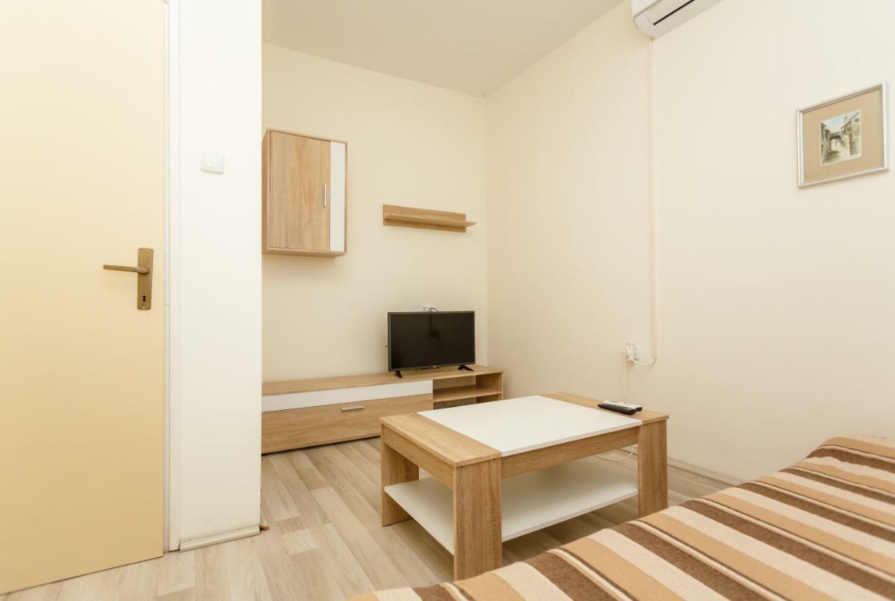 Apartman Jezevac Krk Town Exterior photo